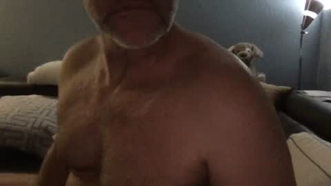 Snapshot of fuertecock chatting on 12/24/24, 10:11 Gregorio online show from 12/24/24, 10:11