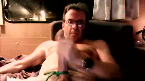 Snapshot of fuldaflyst4 chatting on 09/13/25, 06:40 fuldaflyst4 online show from 09/13/25, 06:40