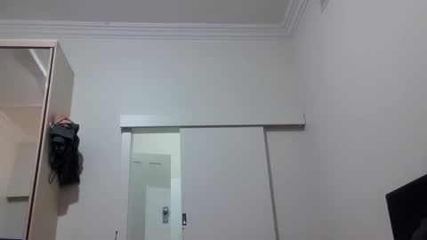 Snapshot of full4cefull chatting on 01/25/25, 10:39 Pizzaz online show from 01/25/25, 10:39