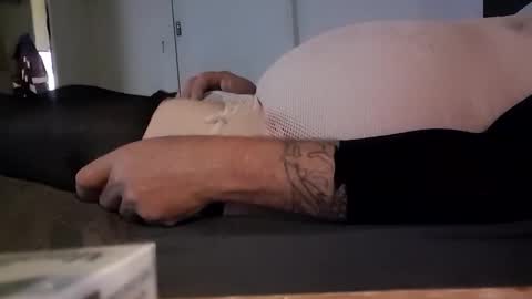 Pizzaz online show from 02/02/25, 01:30