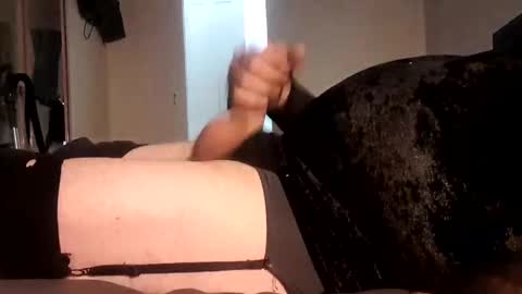 Snapshot of full4cefull chatting on 02/16/25, 04:10 Pizzaz online show from 02/16/25, 04:10