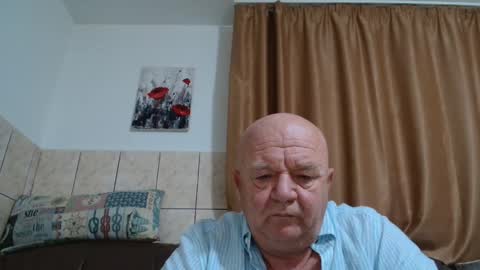 Snapshot of fullballs6 chatting on 12/14/24, 02:01 fullballs6 online show from 12/14/24, 02:01