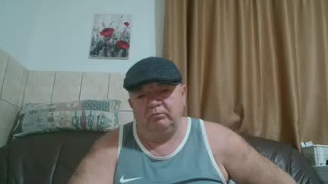 Snapshot of fullballs6 chatting on 12/29/24, 01:24 fullballs6 online show from 12/29/24, 01:24