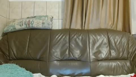 Snapshot of fullballs6 chatting on 09/12/25, 12:44 fullballs6 online show from 09/12/25, 12:44