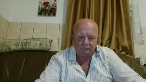 Snapshot of fullballs6 chatting on 09/20/25, 02:12 fullballs6 online show from 09/20/25, 02:12