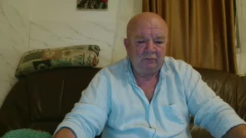 Snapshot of fullballs6 chatting on 12/01/25, 03:00 fullballs6 online show from 12/01/25, 03:00