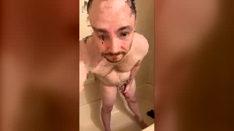 Curious guy showing off online show from 04/15/26, 06:09