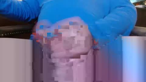 Snapshot of funhardwhiteguy chatting on 01/06/25, 02:37 funhardwhiteguy online show from 01/06/25, 02:37