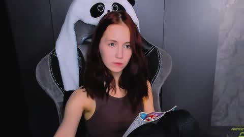 Eva online show from 11/12/25, 04:40