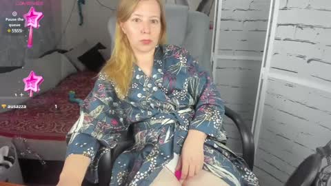 Snapshot of funny_bunny4 chatting on 01/01/25, 06:59 funny_bunny4 online show from 01/01/25, 06:59