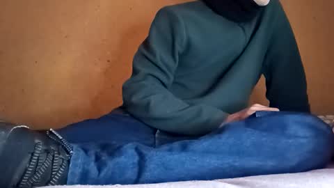 Snapshot of funny_quarantine chatting on 12/18/24, 08:31 Italian men online show from 12/18/24, 08:31