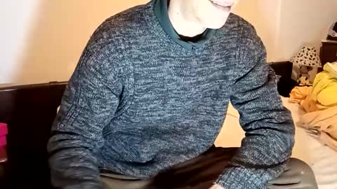 Snapshot of funny_quarantine chatting on 12/15/25, 09:46 Italian men online show from 12/15/25, 09:46