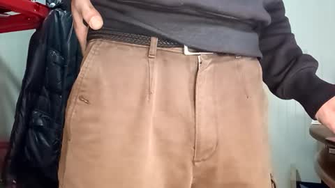 Italian men online show from 03/15/26, 09:04