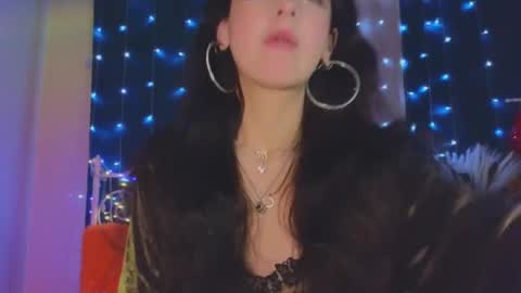 Tiffany online show from 03/08/25, 03:39