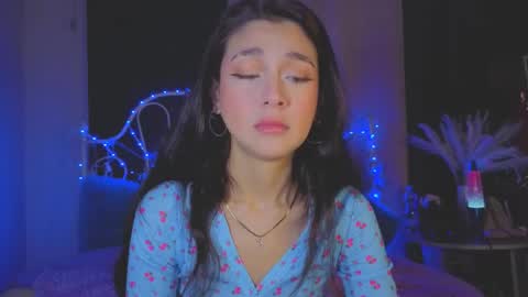 Tiffany online show from 10/09/25, 01:14