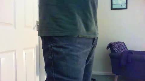 Snapshot of funslimguy chatting on 02/09/26, 05:28 Funslimguy online show from 02/09/26, 05:28