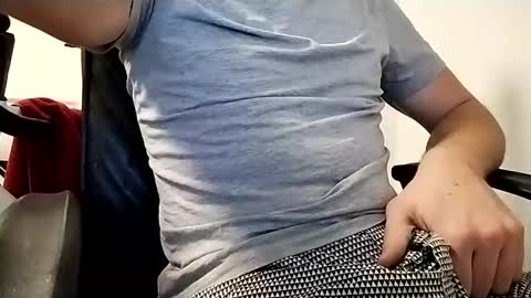 Snapshot of furchenlunzer chatting on 01/19/25, 09:45 furchenlunzer online show from 01/19/25, 09:45