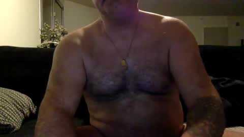 Snapshot of futbolin95 chatting on 02/13/25, 01:40 futbolin95 online show from 02/13/25, 01:40