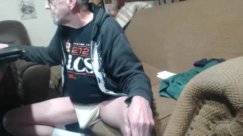 Snapshot of futch1050 chatting on 01/21/25, 12:57 Futch1950 online show from 01/21/25, 12:57