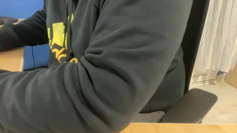 fuzitzu2 online show from 02/20/25, 06:57