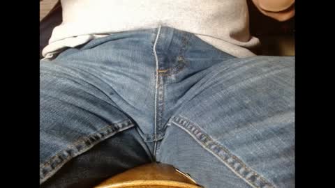 Snapshot of fuzzyblues chatting on 01/03/25, 08:54 Fuzzy Blues online show from 01/03/25, 08:54