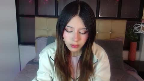 Snapshot of fyreandfox_ chatting on 11/26/25, 08:21 FIRE AND FOX online show from 11/26/25, 08:21