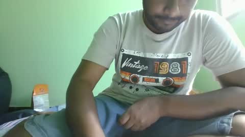 Snapshot of g0lu_ chatting on 02/02/25, 06:58 Nunnu online show from 02/02/25, 06:58
