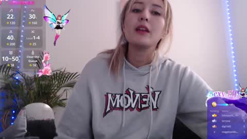 Snapshot of gabb_rioss chatting on 12/31/24, 08:34 Gabriela online show from 12/31/24, 08:34