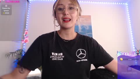 Snapshot of gabb_rioss chatting on 01/06/25, 04:34 Gabriela online show from 01/06/25, 04:34