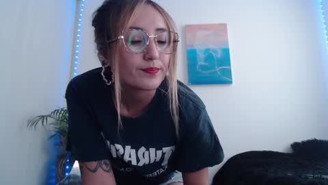 Snapshot of gabb_rioss chatting on 01/07/25, 08:31 Gabriela online show from 01/07/25, 08:31