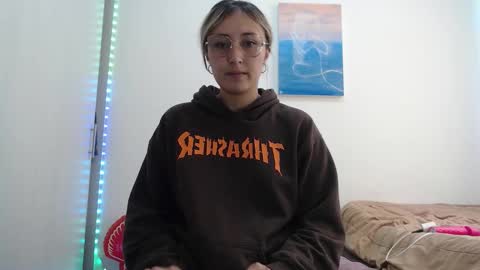 Snapshot of gabb_rioss chatting on 11/04/25, 05:34 Gabriela online show from 11/04/25, 05:34