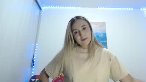 Snapshot of gabb_rioss chatting on 11/27/25, 10:34 Gabriela online show from 11/27/25, 10:34