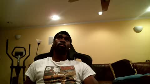 Snapshot of gabbc18 chatting on 07/27/26, 03:24 James online show from 07/27/26, 03:24