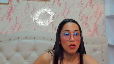 Snapshot of gabbieprice chatting on 10/16/25, 06:09 Gabbie online show from 10/16/25, 06:09