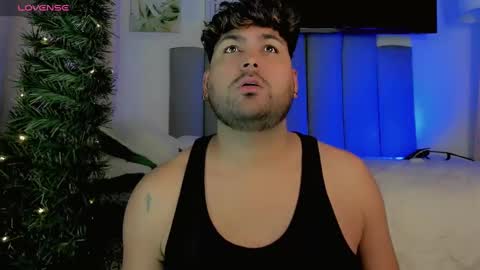 Snapshot of gabbo__ chatting on 12/19/24, 02:56 GABO online show from 12/19/24, 02:56