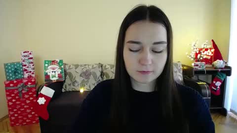 Snapshot of gabby_di chatting on 01/02/25, 12:03 Jaklin online show from 01/02/25, 12:03