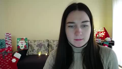 Snapshot of gabby_di chatting on 01/06/25, 12:02 Jaklin online show from 01/06/25, 12:02