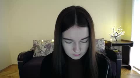 Snapshot of gabby_di chatting on 01/21/25, 08:41 Jaklin online show from 01/21/25, 08:41