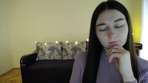Snapshot of gabby_di chatting on 01/23/25, 11:37 Jaklin online show from 01/23/25, 11:37