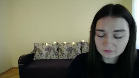 Snapshot of gabby_di chatting on 02/01/25, 12:05 Jaklin online show from 02/01/25, 12:05