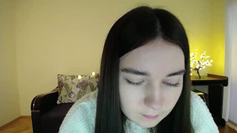 Snapshot of gabby_di chatting on 02/05/25, 12:17 Jaklin online show from 02/05/25, 12:17