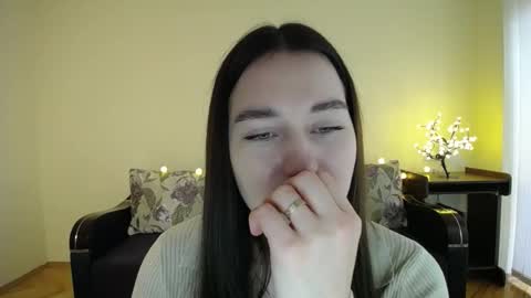 Snapshot of gabby_di chatting on 02/08/25, 09:13 Jaklin online show from 02/08/25, 09:13