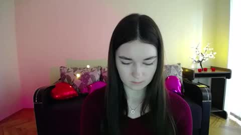 Snapshot of gabby_di chatting on 02/24/25, 09:10 Jaklin online show from 02/24/25, 09:10