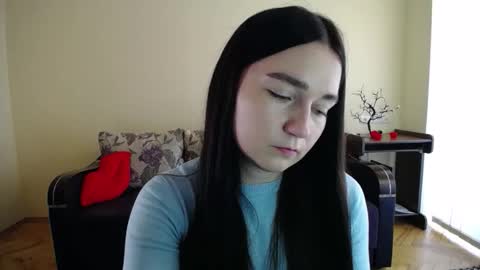 Jaklin online show from 10/31/25, 09:21