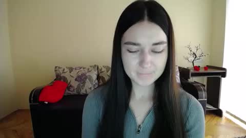 Jaklin online show from 11/21/25, 09:52