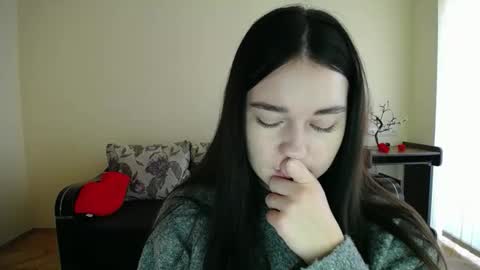 Jaklin online show from 11/24/25, 09:31