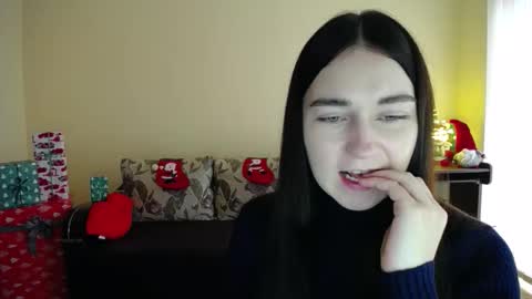 Jaklin online show from 12/17/25, 09:26