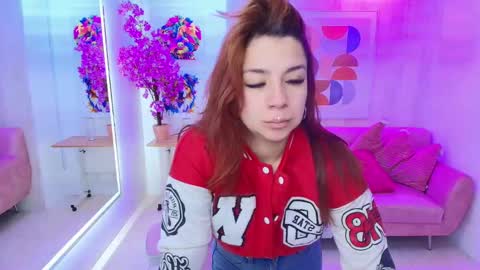 Snapshot of gabby_evanns chatting on 10/04/25, 11:52 gabby_evanns online show from 10/04/25, 11:52