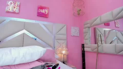 Snapshot of gabby_monroe chatting on 06/25/26, 12:32 Gabby online show from 06/25/26, 12:32