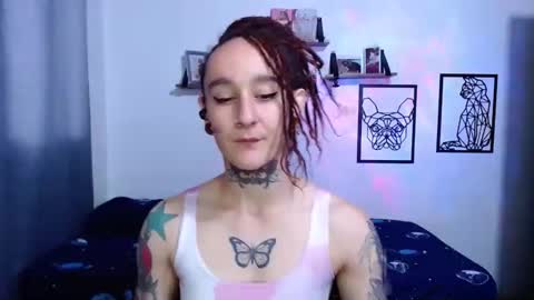 Snapshot of gabby_moon09 chatting on 10/21/25, 12:39 gabby_moon09 online show from 10/21/25, 12:39